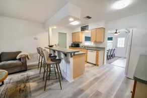 Your Coastal Escape in Naples! - Image 4