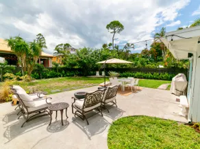 Your Coastal Escape in Naples! - Image 3