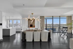 *FIFA Rare XL Penthouse* Luxury Spa Master Bath - Image 3