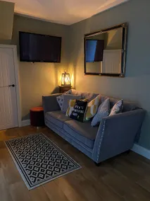 2 Bedroom Riverside home in historic Cahir - Image 3