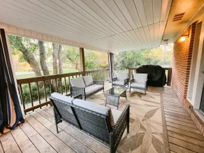 Retro Ranch - 3/2 - Cool & Convenient - Image 3