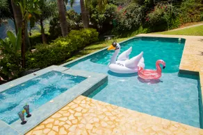 Villa EmiliaCopacabana30min/med/piscina/jacussi - Image 4