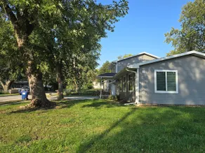 Home in Lincoln - Image 5