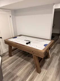 Cozy Stylish Retreat | Air Hockey & Arcade Game - Image 5