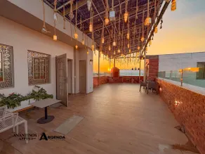 Suite 2 Recs. A/C, King, balcony wth downtown view - Image 3
