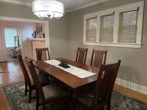 Peoria Heights Cozy Cottage - Image 2