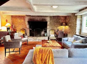 Quiet stone house - Image 2