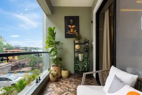 Leen Stays - Luxury 1bhk with Jacuzzi! - Image 3