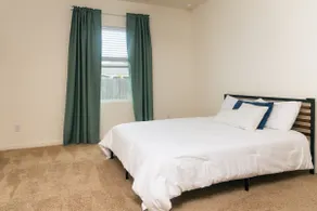 Modern spacious, SeaWorld/Lackland Hwy90,1604,151 - Image 3