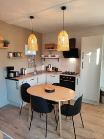 south-facing apartment - Image 2