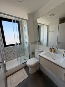 Modern apartment - Image 4