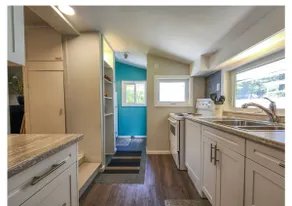 Lake House Retreat - Image 3