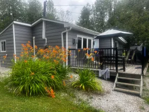 Lake House Retreat - Image 4