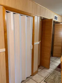 Cozy Studio Apt. Home-5 Min. to U of C - Image 3