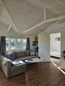 Cozy cottage in beautiful nature - Image 3