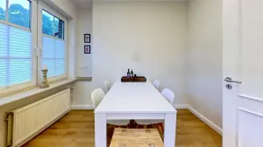 Nice Place - Image 4
