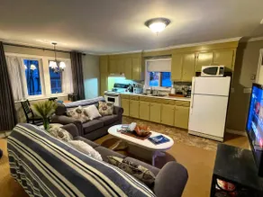 Curling’s Ridge Guesthouse - 2 Bedrooms - Image 4