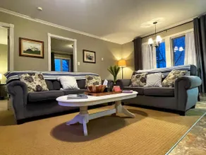 Curling’s Ridge Guesthouse - 2 Bedrooms - Image 3