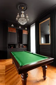 Chic Apartment: Billiards and Fireplace - Image 5