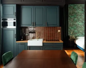 Chic Apartment: Billiards and Fireplace - Image 4