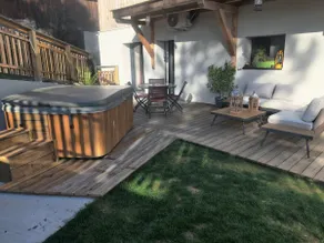 Country-style apartment with private Jacuzzi - Image 3