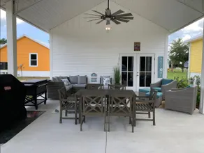 Catch~N~Chill Mins to the Gulf & Comm Ice Machine! - Image 3