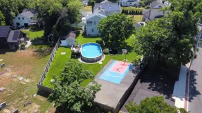 Taylor Swift Inspired - Pool and Huge Yard - Image 3