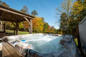 Private Lodge sleeps 31 guests Spectacular Views - Image 2