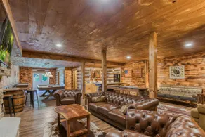 Private Lodge sleeps 31 guests Spectacular Views - Image 4