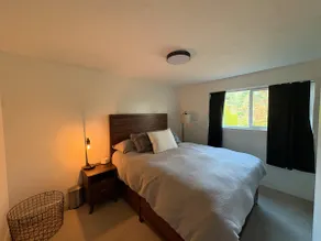 Three bedroom quiet house - Image 3