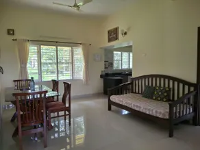 Bellevue-family friendly apartment on first floor - Image 3