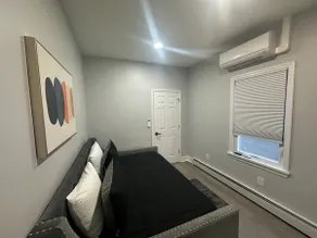 Modern Escape 3BR Apt with Parking - Image 4