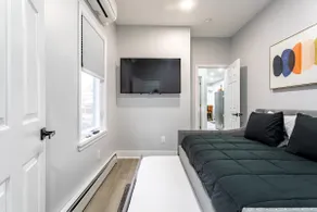 Modern Escape 3BR Apt with Parking - Image 4