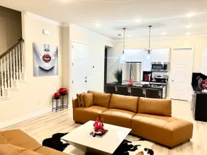 Water front/sleeps 6-8/ Downtown - Image 4