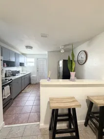 Oasis in Hallandale Beach near beaches & more! - Image 5