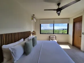 Family-friendly penthouse near the beach with a pool - Image 5