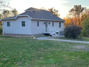 Creekside 2BR, near popular towns and attractions - Image 4