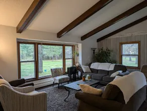 Mora River Retreat! Short walk to downtown! - Image 3