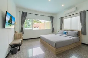 Pool Villa 3 Bedrooms, Closeby Patong, Chic and Quiet - Image 4