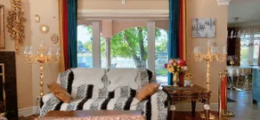Luxury Riverside Villa with Magnificent RiverViews - Image 5