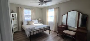 Skip the hotel! Relax here! - Image 5