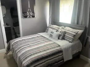 Independent suite with Private entrance - Image 2