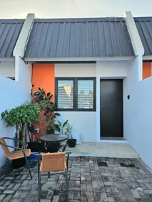A house 5 mns ride 2 the beach - Image 4