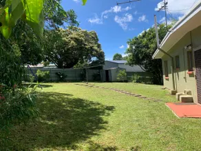 Central, Tidy and Private 3 Bedroom - Image 2