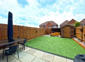 Foreman Manor Near London & Guildford 3 Bed 3 Bath - Image 3