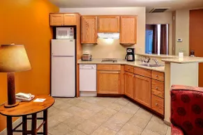 4 Inviting Suites Perfect for Sedona Exploration - Image 4