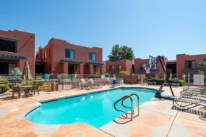 4 Inviting Suites Perfect for Sedona Exploration - Image 5