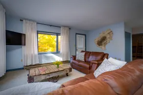 Cozy “Up North” Getaway + Starlink Internet - Image 4