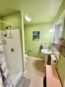 Walkable, Charming Guest House - Image 4