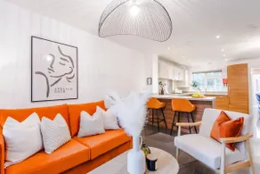 Stylish Central House | Ideal for Work or Leisure - Image 4